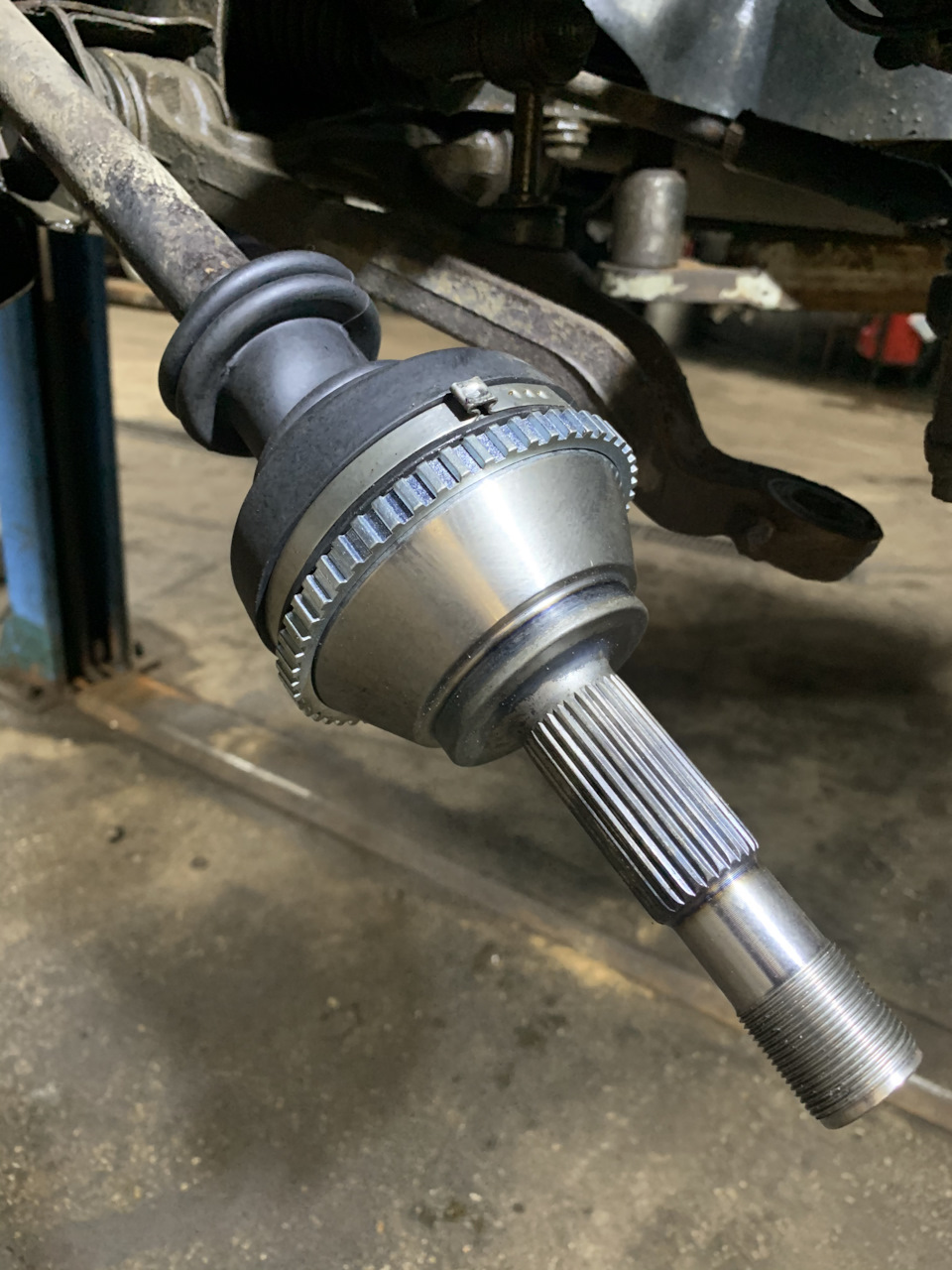 Два шруса. Шрус фрилендер 2. Шрус внешний hdk to014. Два шруса. Два шруса.