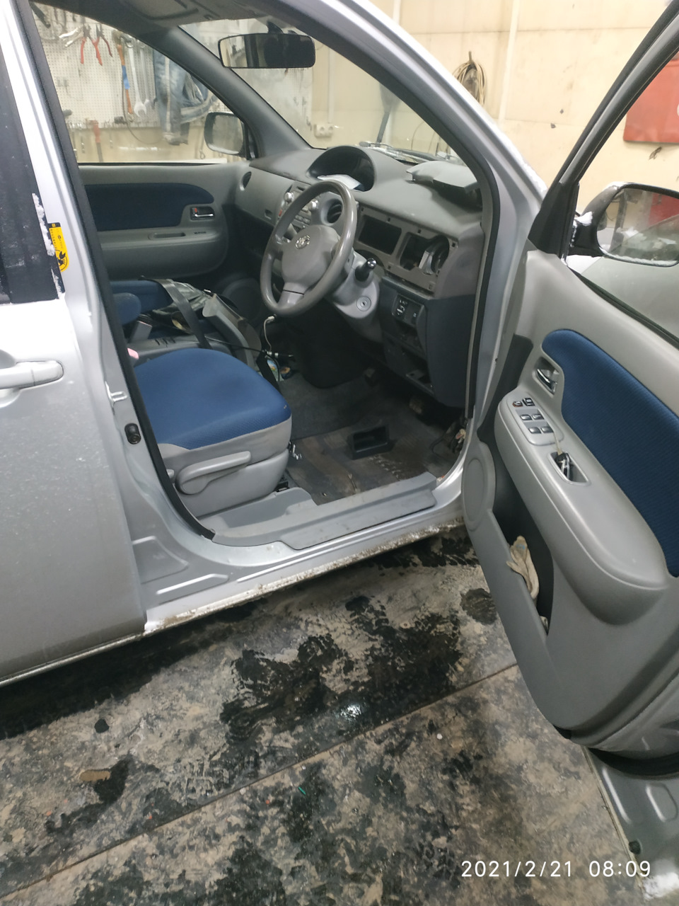 Запись #4. Установка сигналки с автозапуском — Toyota Sienta (1G), 1,5 ...