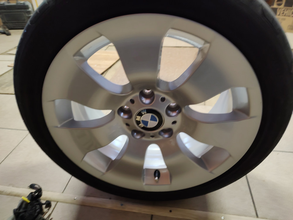 Переобувка + щетки — BMW 3 series (E90), 3 л, 2005 года | шины | DRIVE2