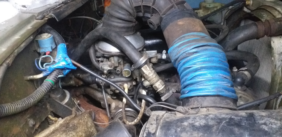 Возврат карбюратора от ваз 2107 обратно в уаз, и ремонт выхлопной трубы ...