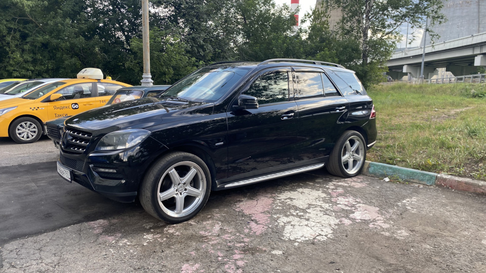 Mercedes-Benz M-Class 197