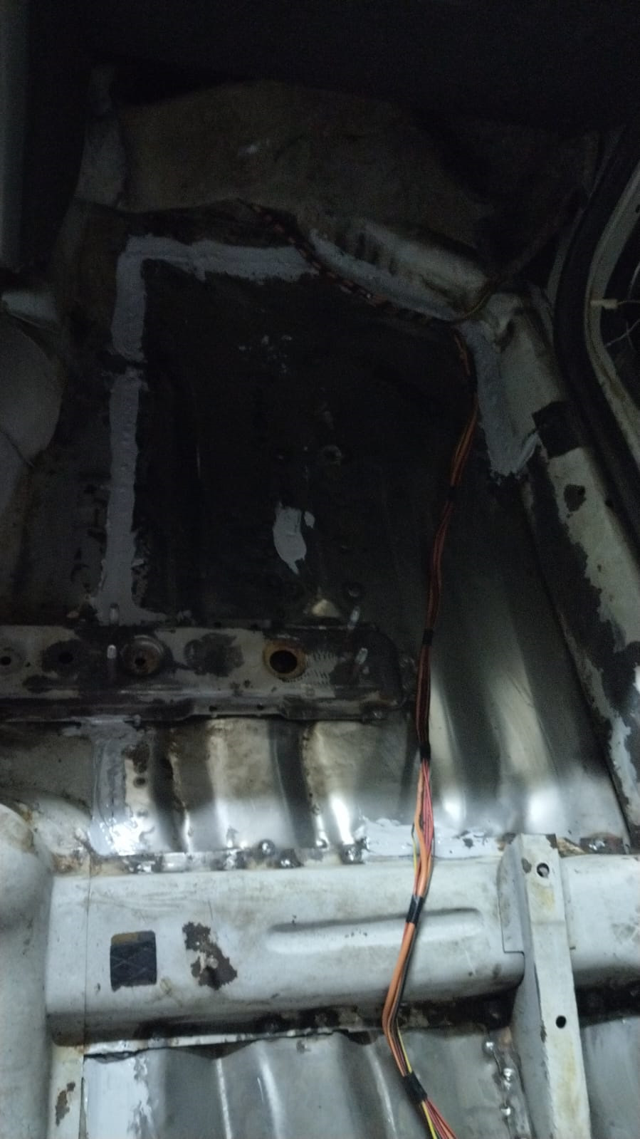 Замена днища — Lada Приора хэтчбек, 1,6 л, 2011 года | визит на сервис ...