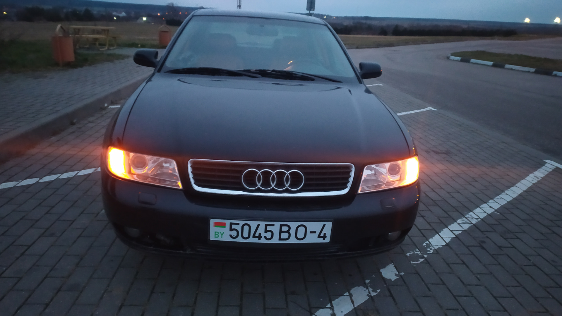 Audi A4 (B5) 1.8 бензиновый 1999 | 1.8t quattro на DRIVE2