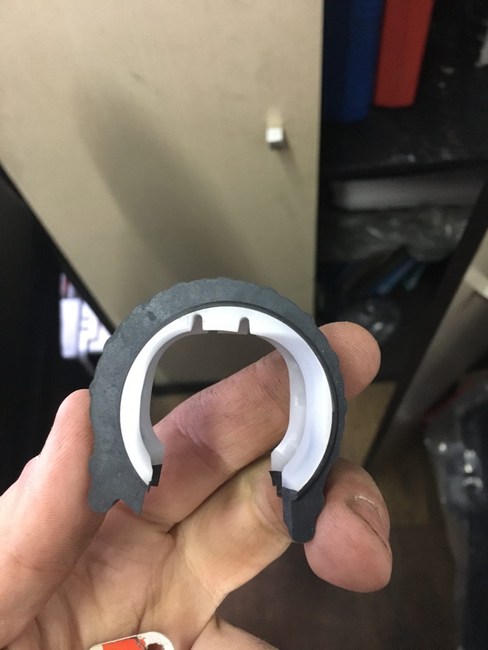 Втулка кулисы КПП 1К0711699 — Skoda Octavia A4 Mk1, 1,9 л, 2008 года ...