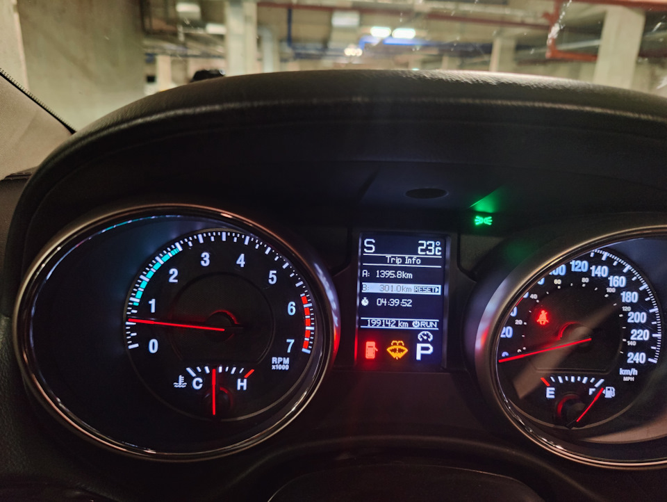 Расход — Jeep Grand Cherokee (WK2), 5,7 л., 2011 года | наблюдение | DRIVE2