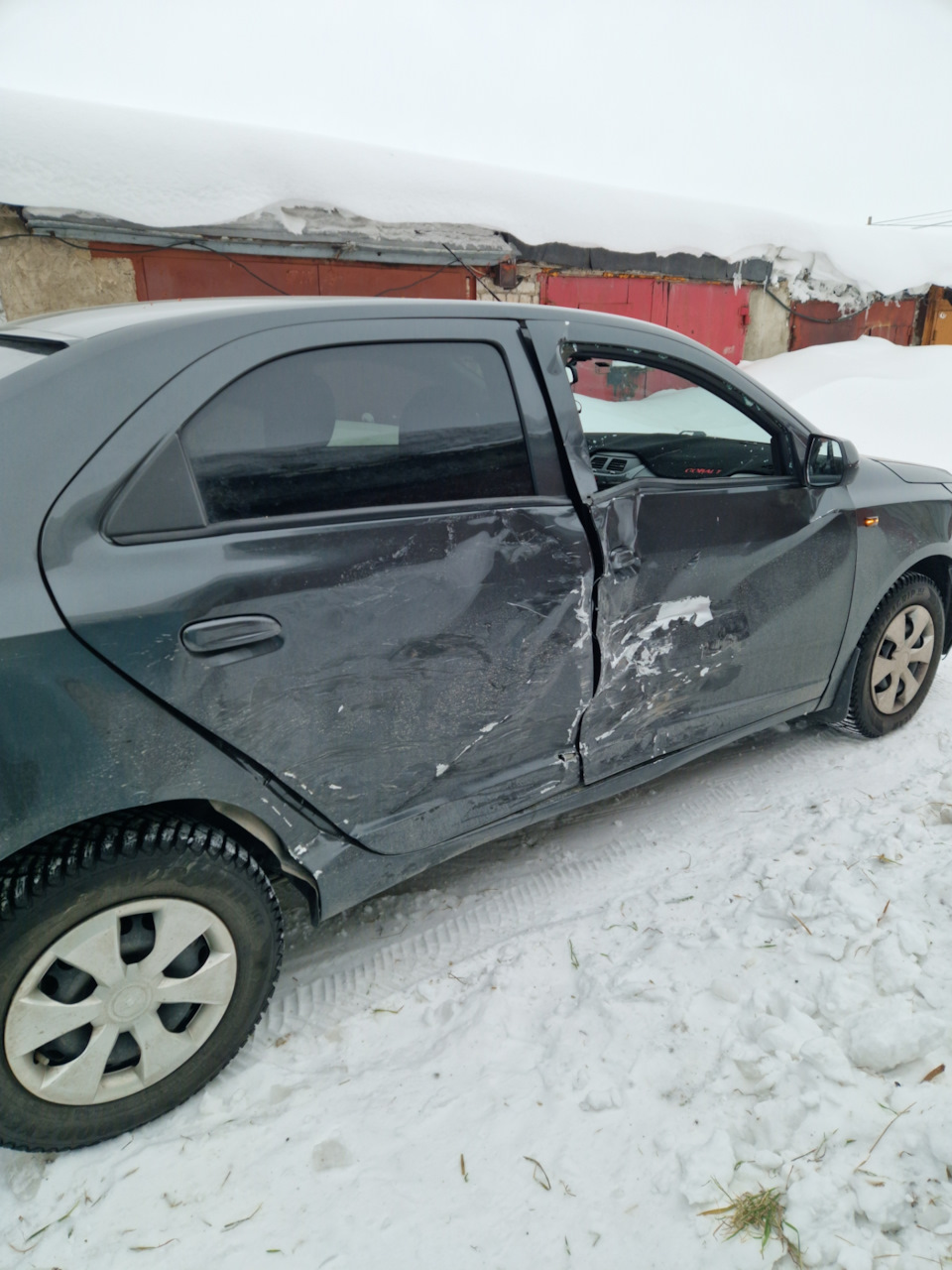 Вот и все … — Chevrolet Cobalt (2G), 1,5 л, 2021 года | ДТП | DRIVE2