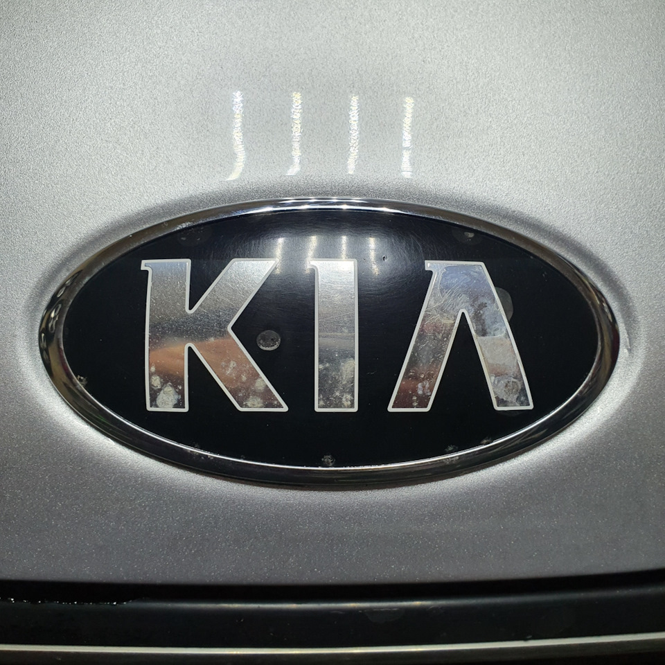 Эмблемы поменял — KIA Rio 5-door (3G), 1,6 л, 2013 года | стайлинг | DRIVE2