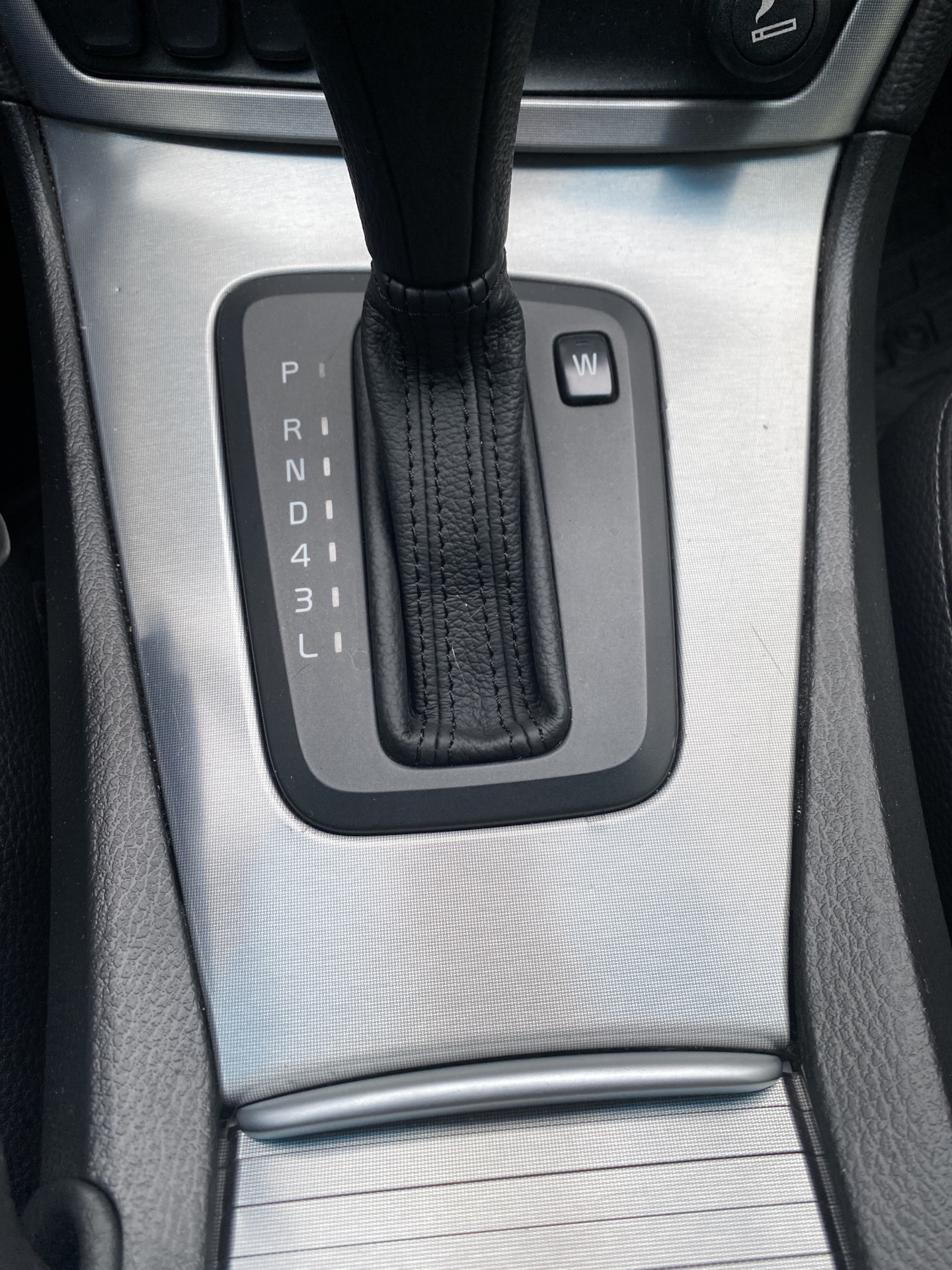 Накладки на акпп. Хромовая накладка акпп на поло седан. Ручка акпп mazda cx-5. Накладки на акпп. Накладки на акпп.