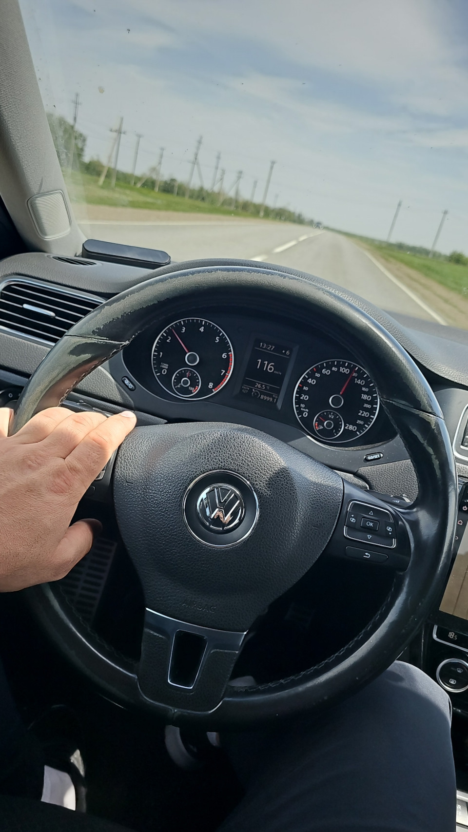 Перетянили руль в авто ателье Ставрополь. — Volkswagen Jetta VI, 1,4 л,  2013 года | аксессуары | DRIVE2