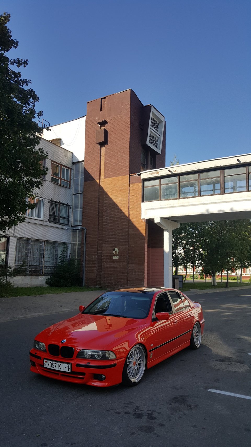 . — BMW 5 series (E39)