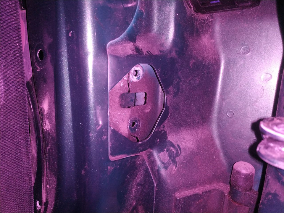 Щелчки двери — Opel Vectra B, 1,6 л, 1996 года | своими руками | DRIVE2