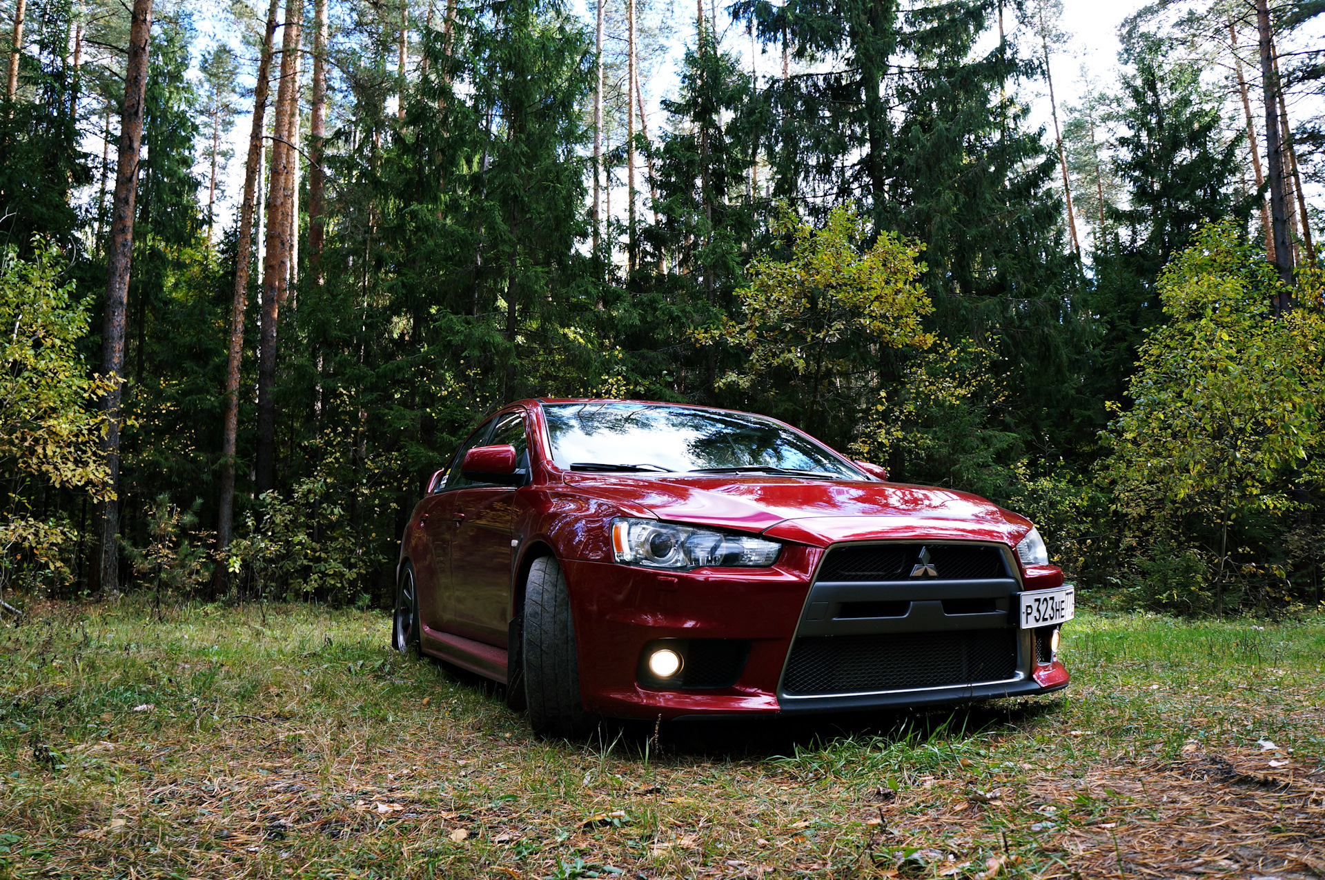 Мицубиси лансер московская область. Мицубиси Лансер 10 на природе. Mitsubishi Lancer x Canada. Лансер 10 в лесу. Mitsubishi Lancer Evolution x в деревне.