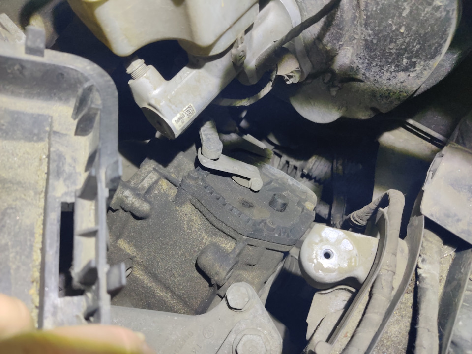 Масло на DSG. Видок не очень — Volkswagen Golf Mk6, 1,6 л, 2012 года ...