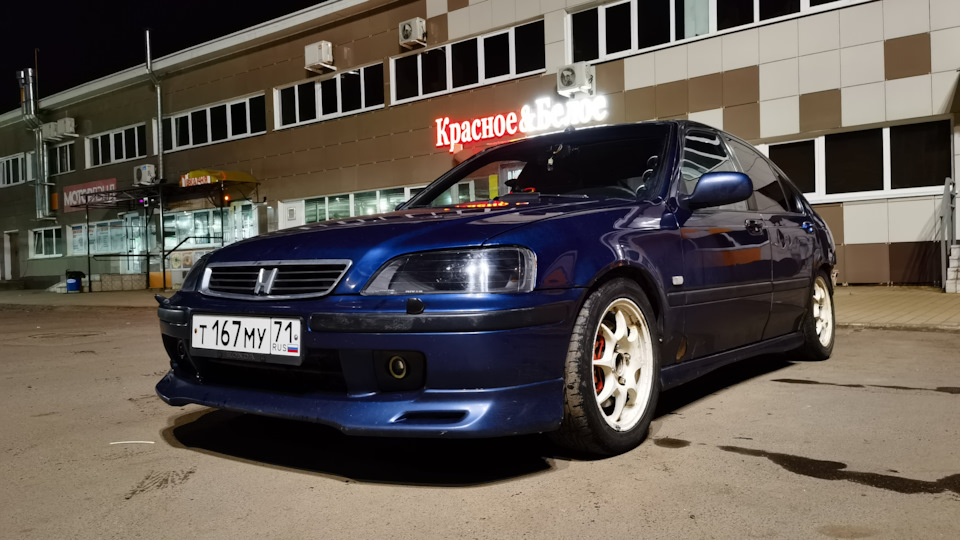 Honda Civic Fastback VTI-S, DOHC VTEC