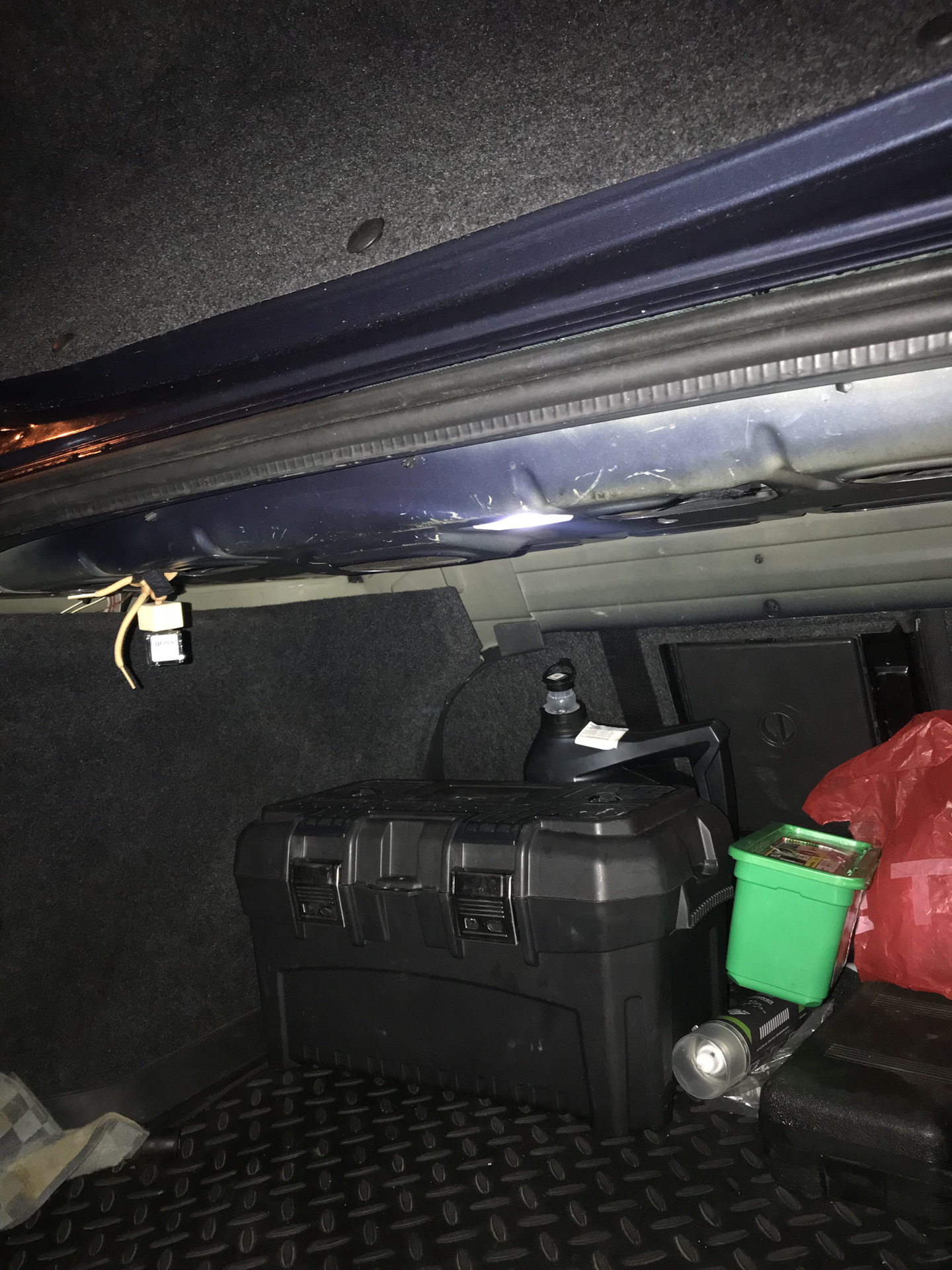 Замена лампочек освещения салона — Opel Vectra C, 1,8 л, 2007 года ...