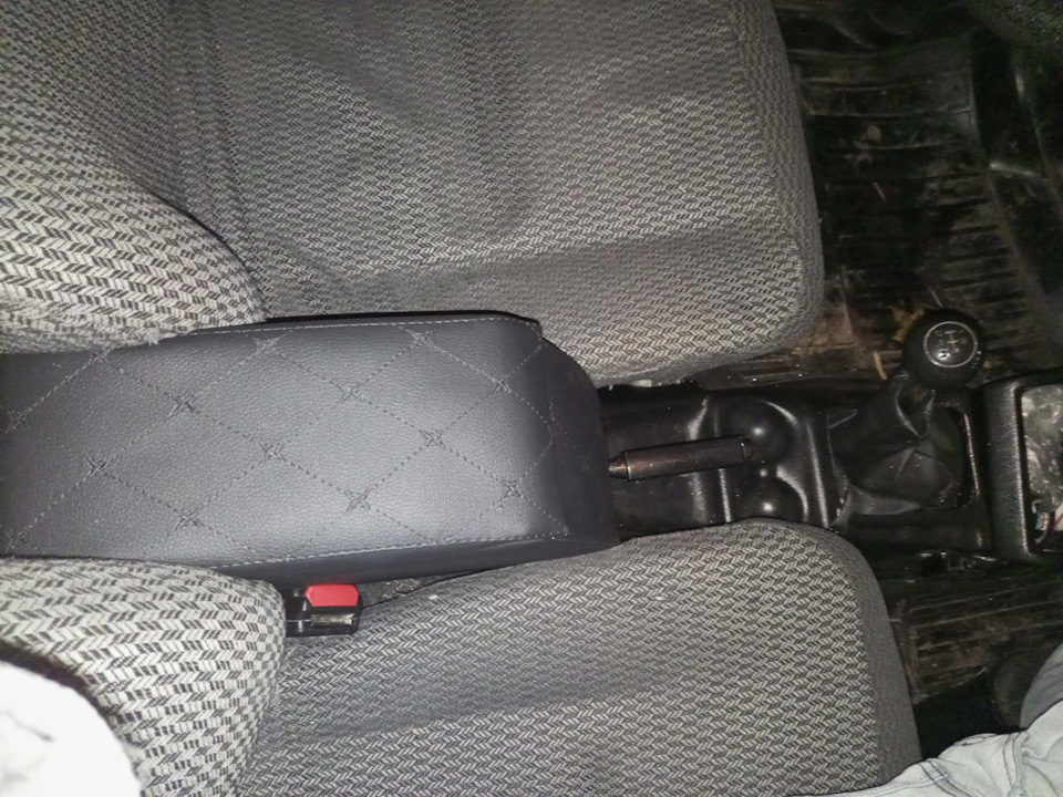 Подлокотник в Оку от Классики — Lada 11113 Ока, 0,7 л, 2003 года ...