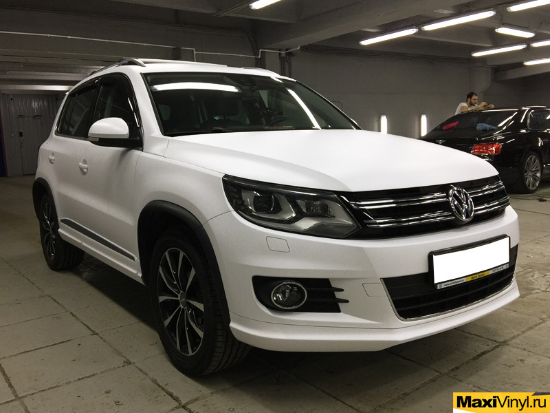 Полная оклейка VW Tiguan белой матовой пленкой — Maxi Vinyl на DRIVE2