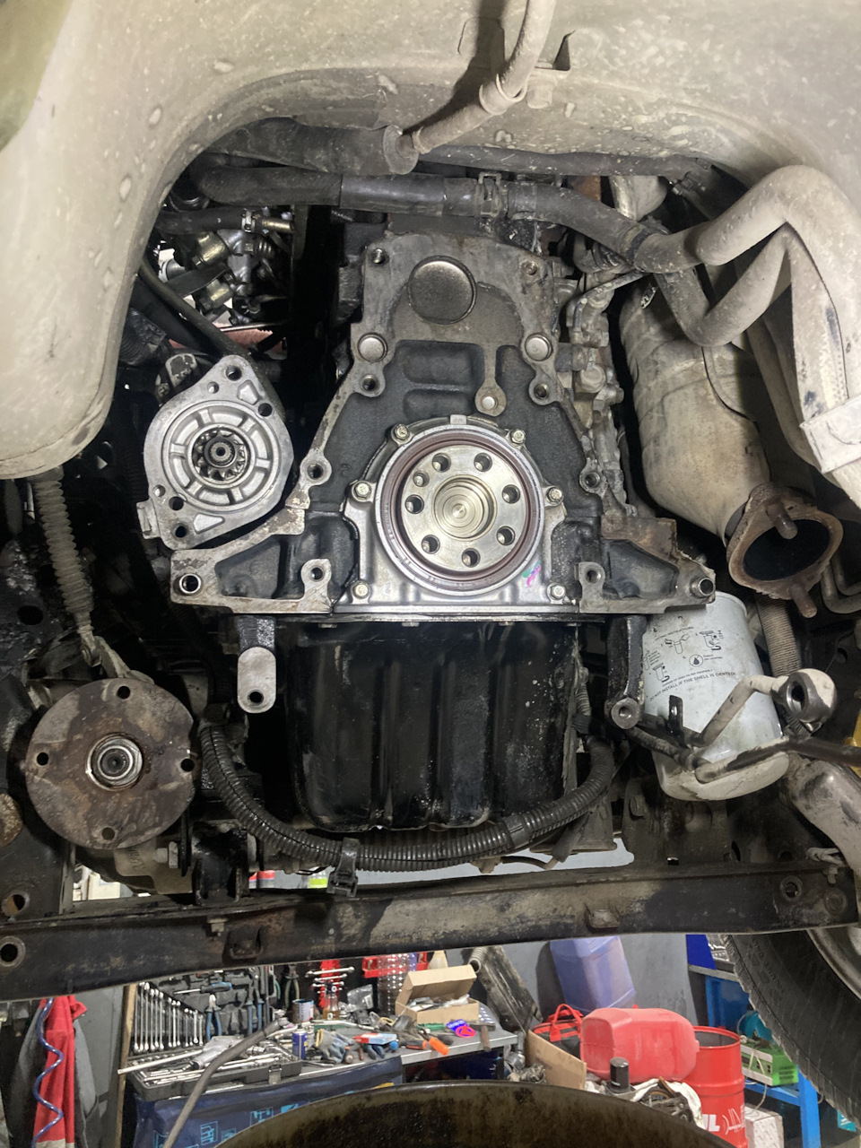 Задний коренной сальник — Mitsubishi Pajero (4G), 3,2 л, 2007 года ...