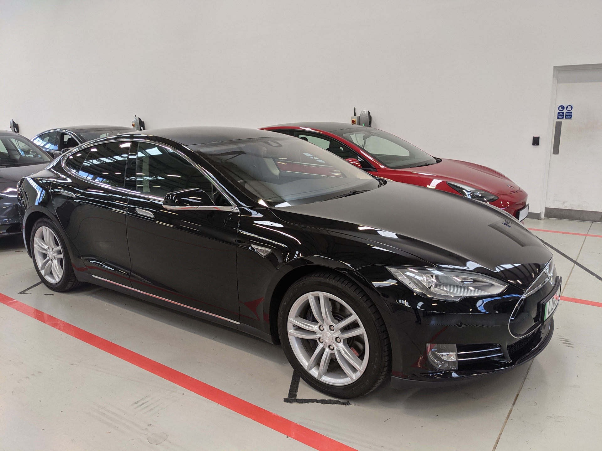 Покупаем Tesla S (б.у.) в Tesla — Tesla Model S, 2015 года | покупка машины  | DRIVE2