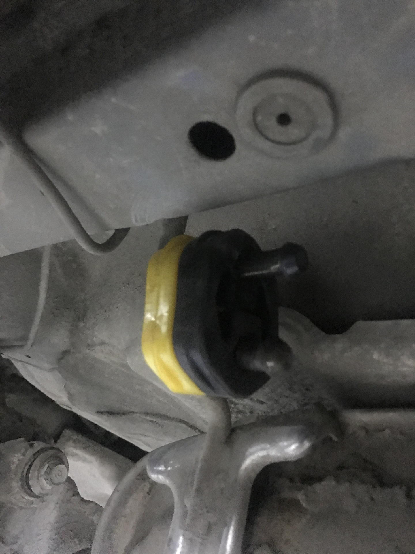 Замена подушек глушителя — KIA Sportage (3G), 2 л, 2012 года | своими ...