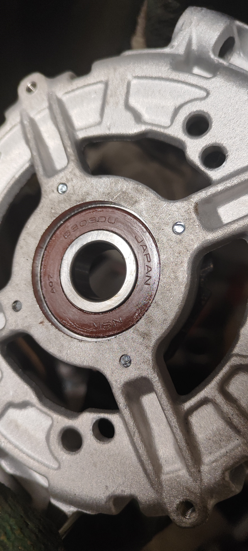 25. Замена подшипников в генераторе — Mercedes-Benz CLS (W219), 3 л ...