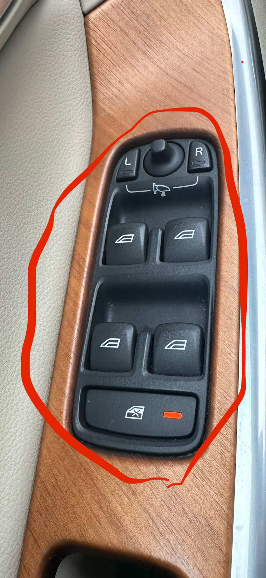 Неисправность поворотника и блока стеклоподъемника — Volvo XC60 (1G), 2 ...