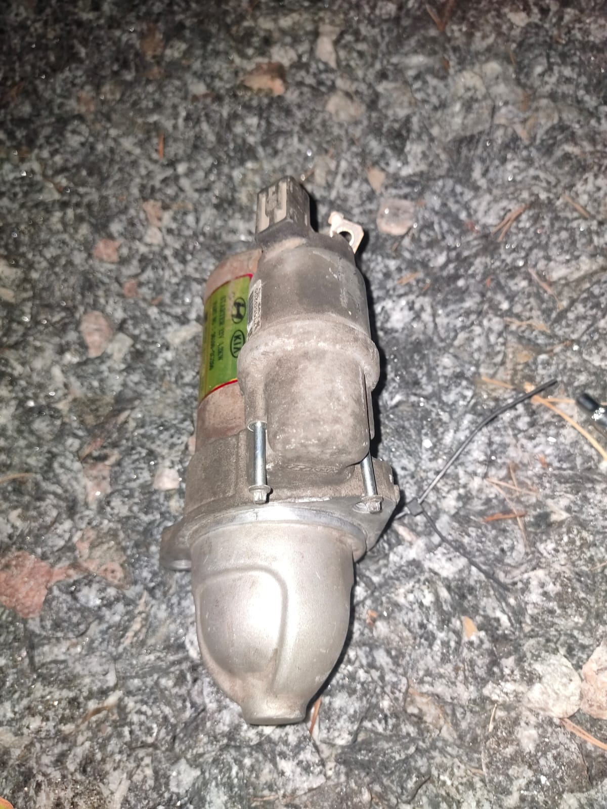 Замена втягивающего реле стартера - KIA Sportage (3G), 2 л, 2012 года своими рук