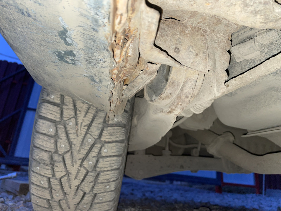 Загнуло порог домкратом — Mitsubishi Lancer IX, 2 л, 2006 года | другое ...