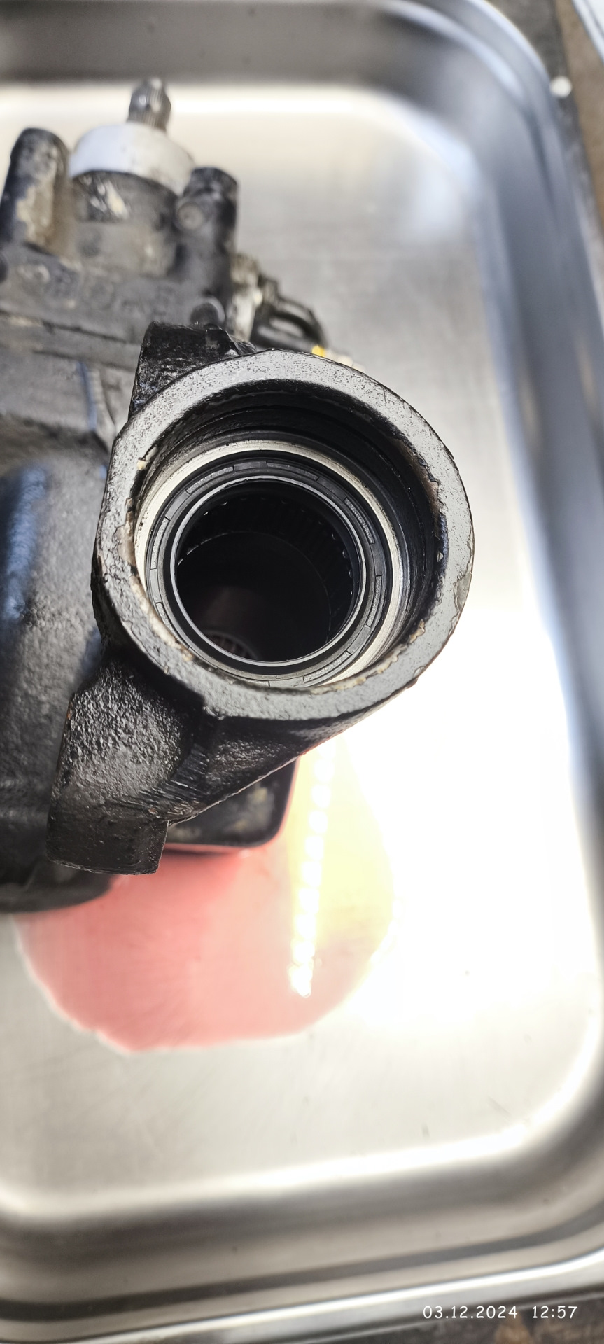 Сальник рулевого редуктора 23330ST — Opel Omega B, 2 л, 1999 года ...