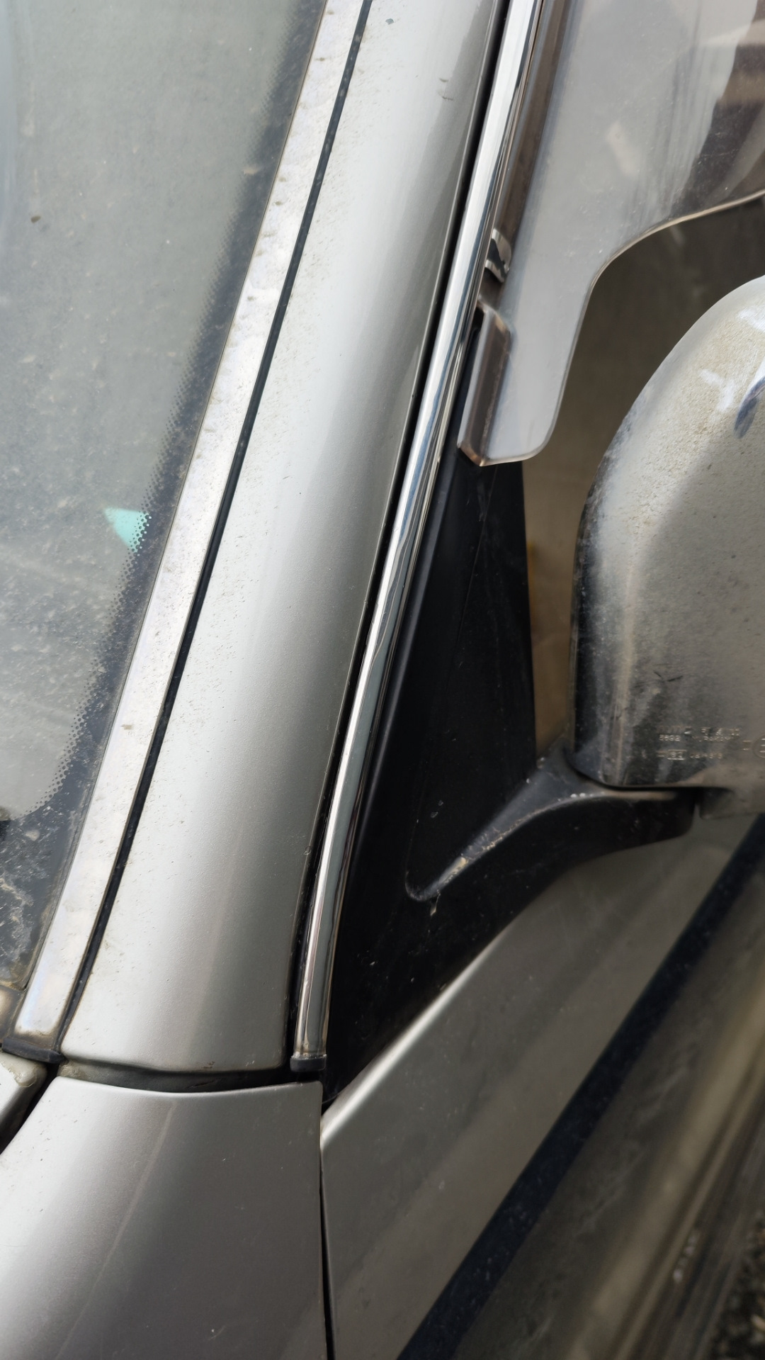 Прокладка антенного кабеля — Mitsubishi Pajero (2G), 2,8 л, 1996 года ...