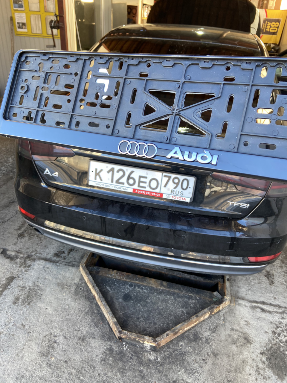 Рамки audi, масло, фильтра — Audi A4 (B9), 1,4 л, 2015 года ...