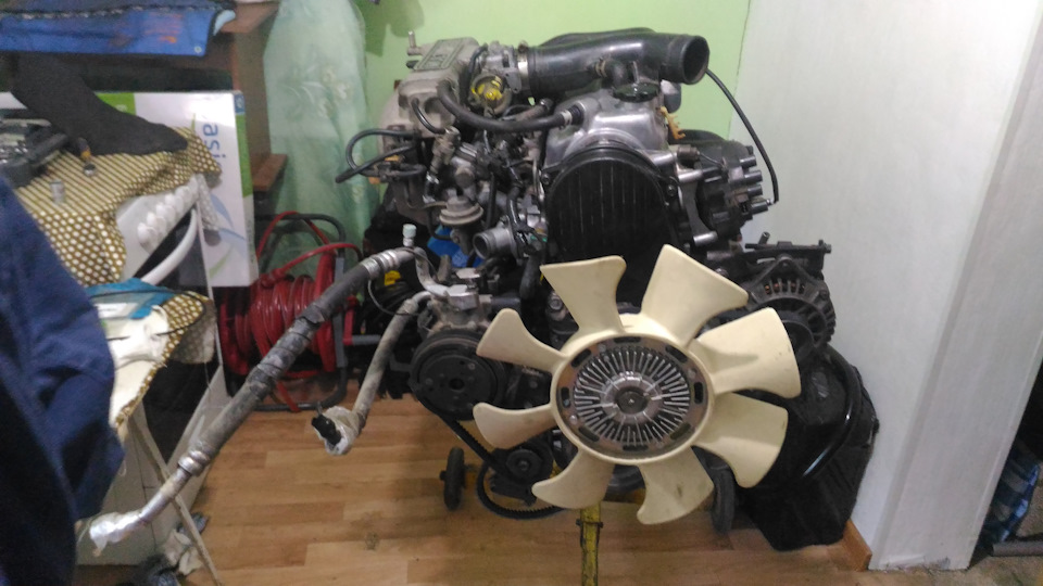 Сборка двигателя 2 часть — KIA Sportage (1G), 2 л, 1995 года | своими ...