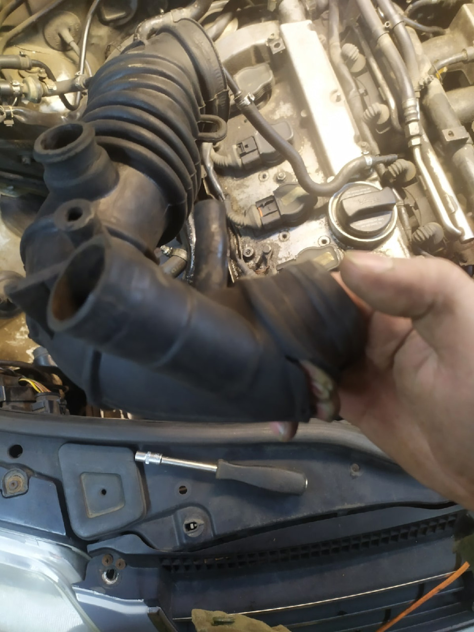 "Помпаж" турбины. — Volkswagen Passat B5, 1,8 л, 2001 года | своими ...