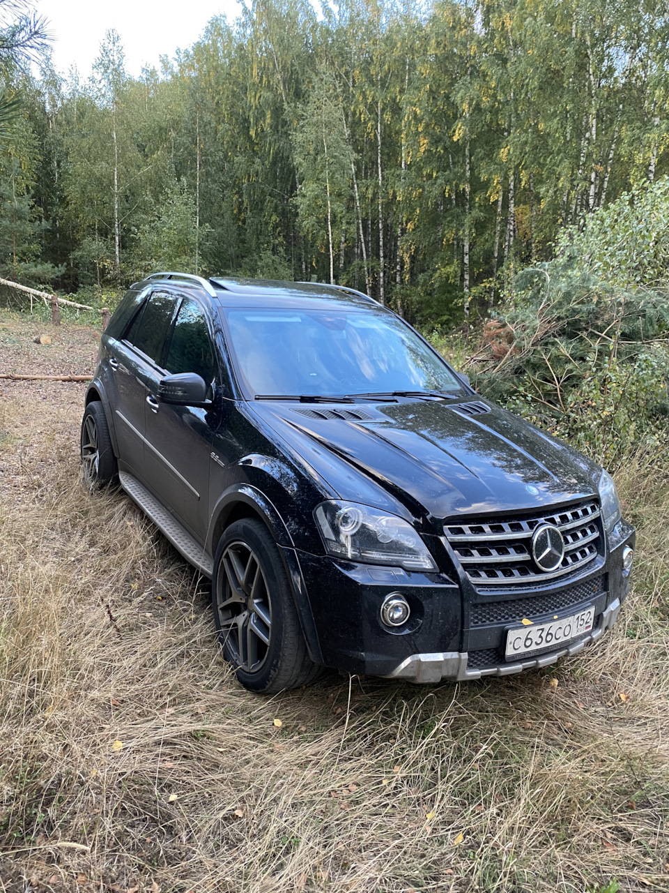 Горбатый капот, фары, колёса… — Mercedes-Benz ML 63 AMG (W164), 6,2 л, 2010  года | кузовной ремонт | DRIVE2