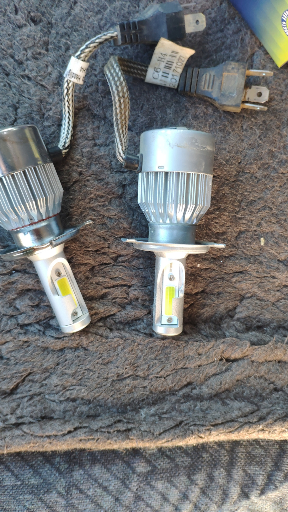 Замена ламп головного света — Honda CR-V (RD1/RD2), 2 л, 1999 года ...