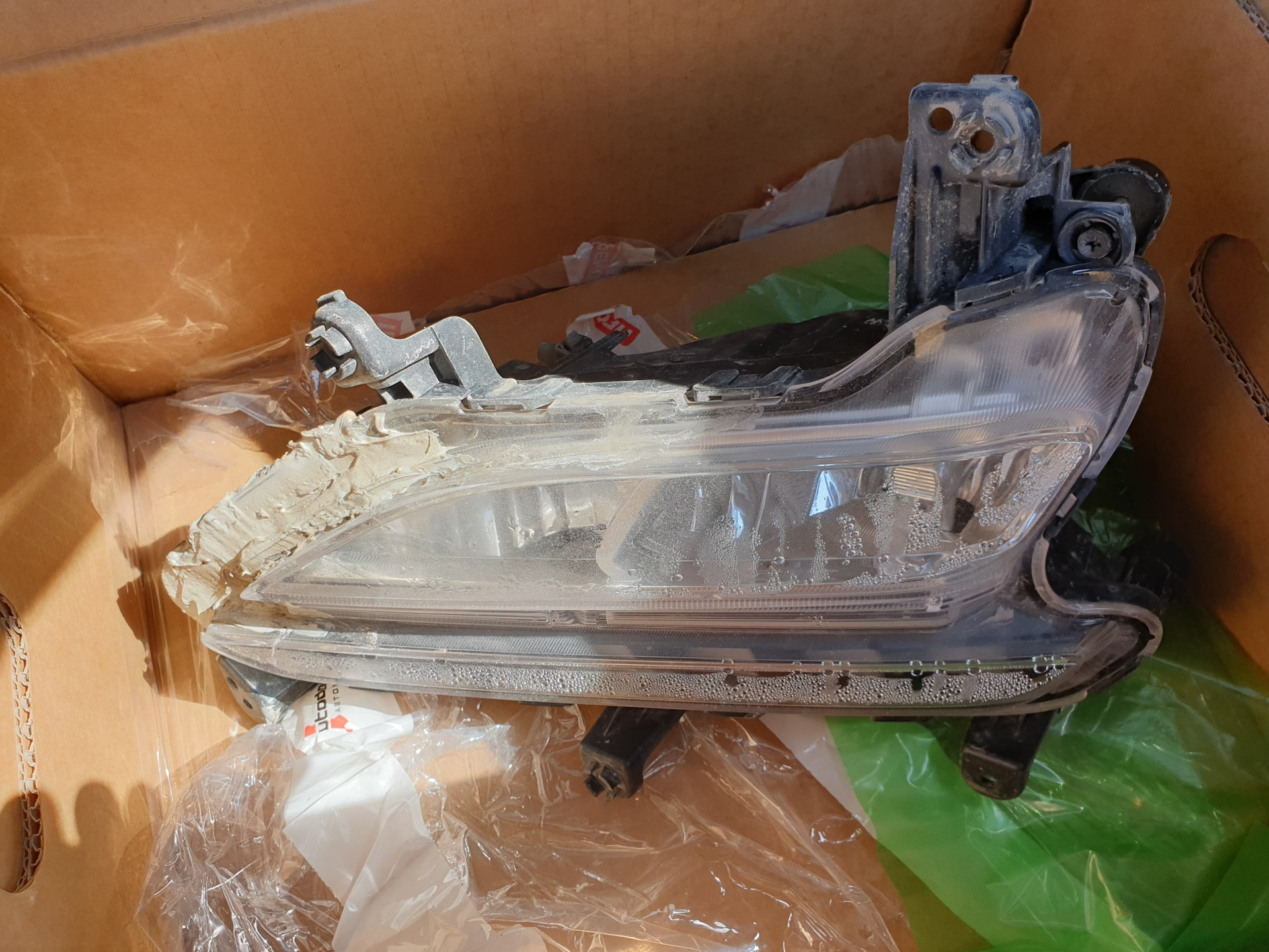 Межсервисное ТО 49700, замена датчика парктроника и замена правой фары ...