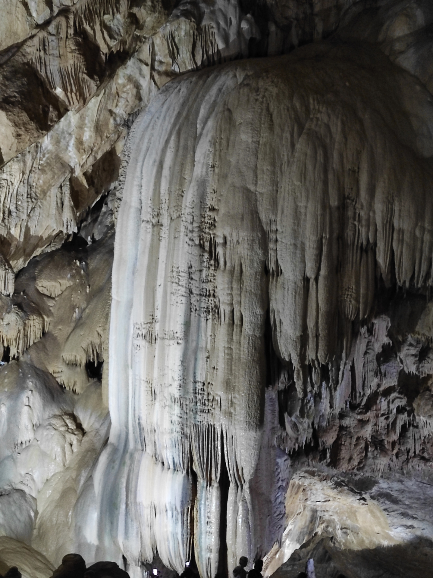 Камень из пещеры в Абхазии