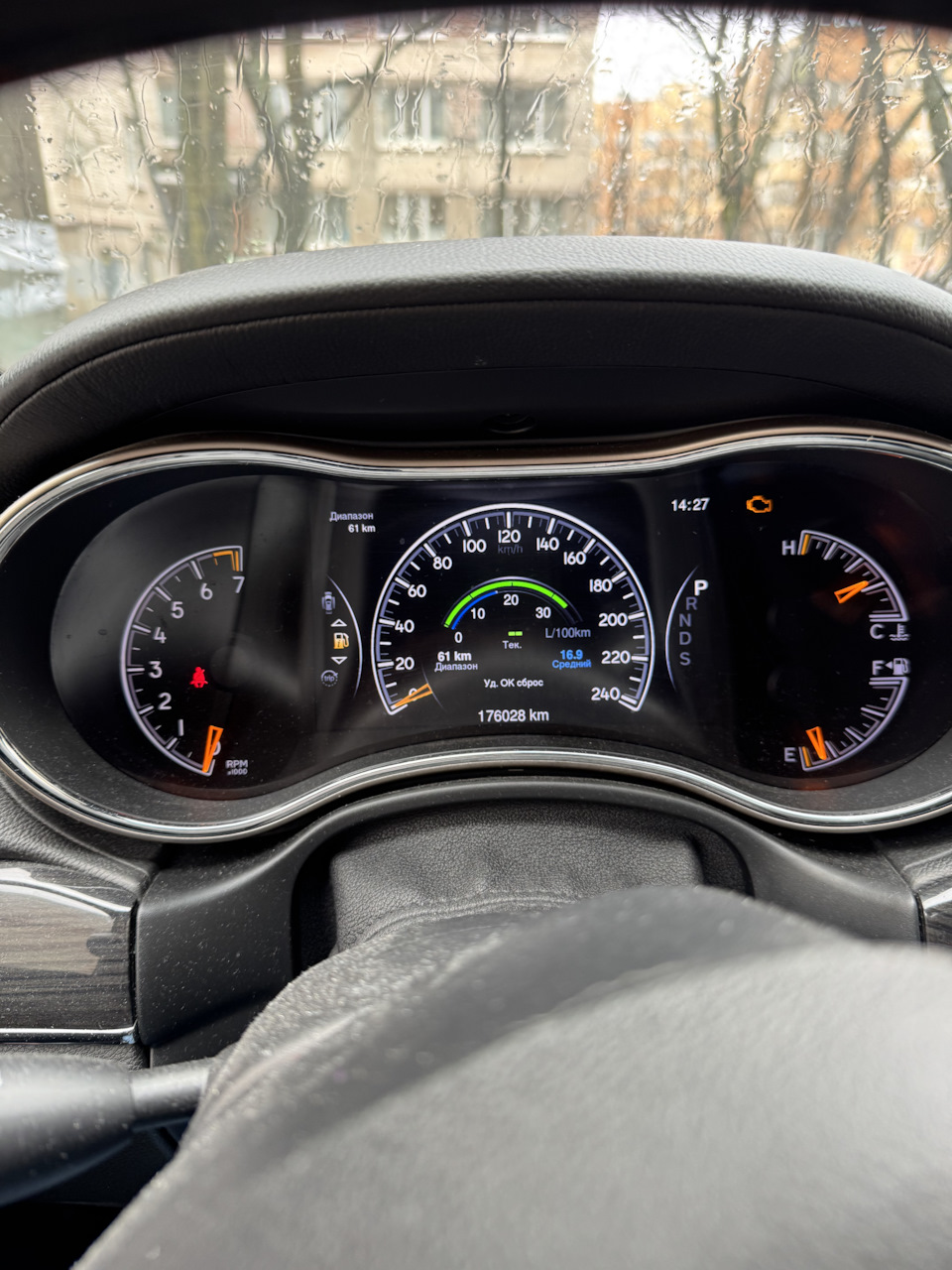 Сток — Jeep Grand Cherokee (WK2)