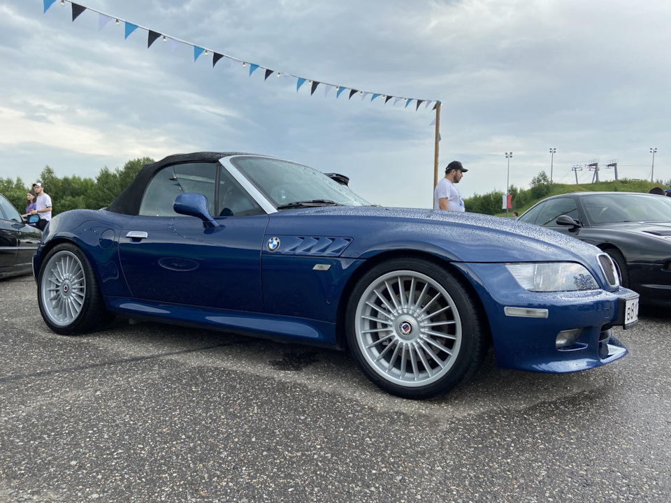 9-SU7FdcAHE-74lb2pTJ1GY_khU-960.jpg