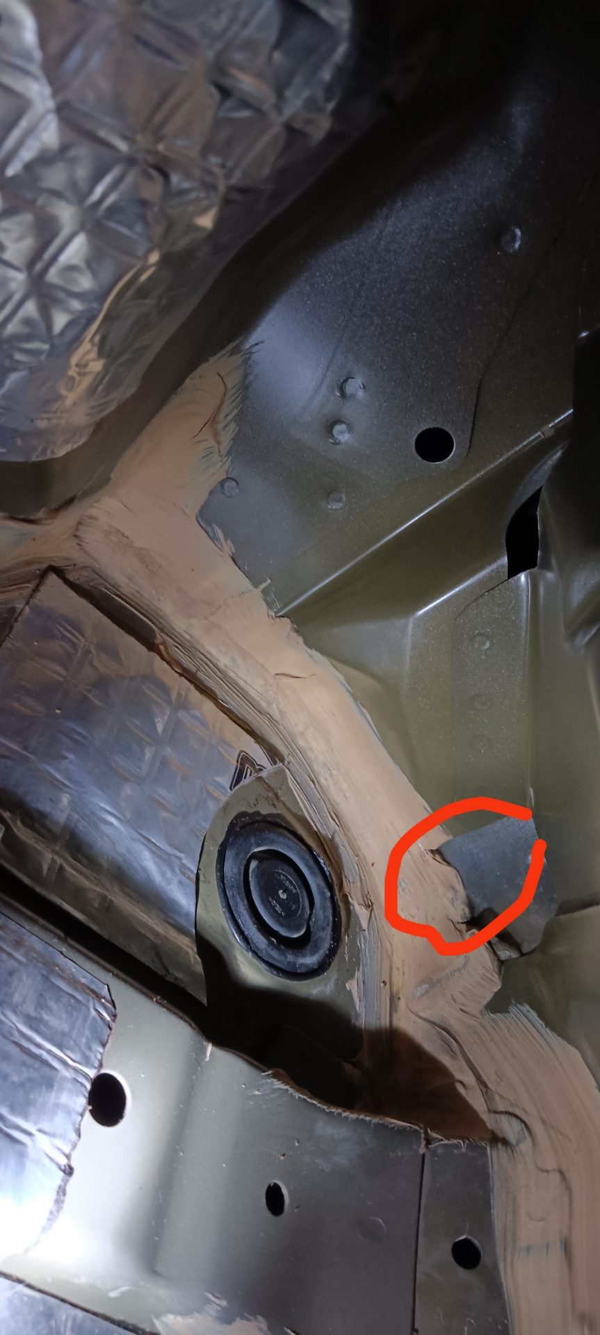 Вода в багажнике! — Ford Fiesta (Mk VI), 1,6 л, 2011 года | поломка ...