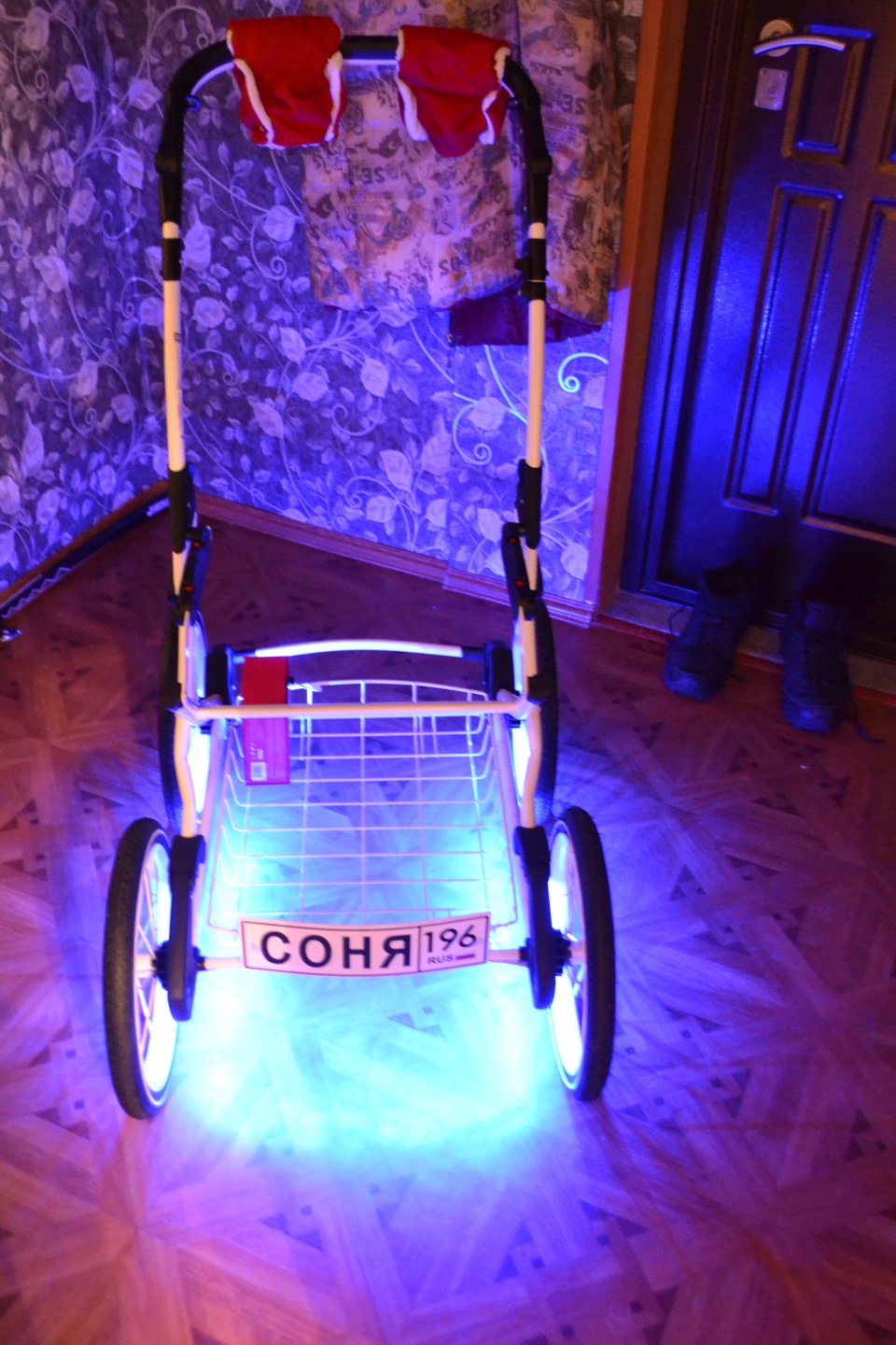 Подсветка на новый семейный транспорт — Geely MK Cross, 1,5 л, 2013 ...