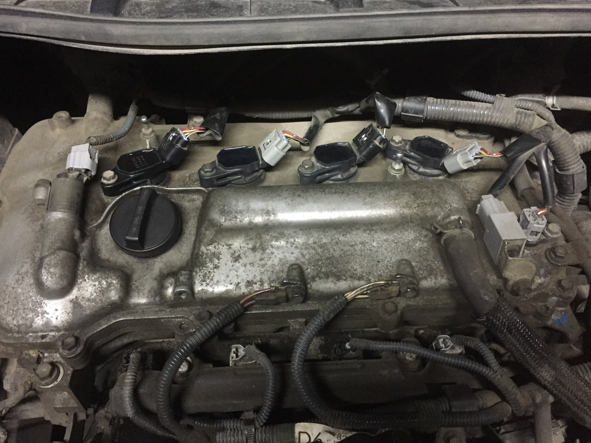 Замена катушки зажигания — Toyota Corolla (140/150), 1,6 л, 2008 года ...