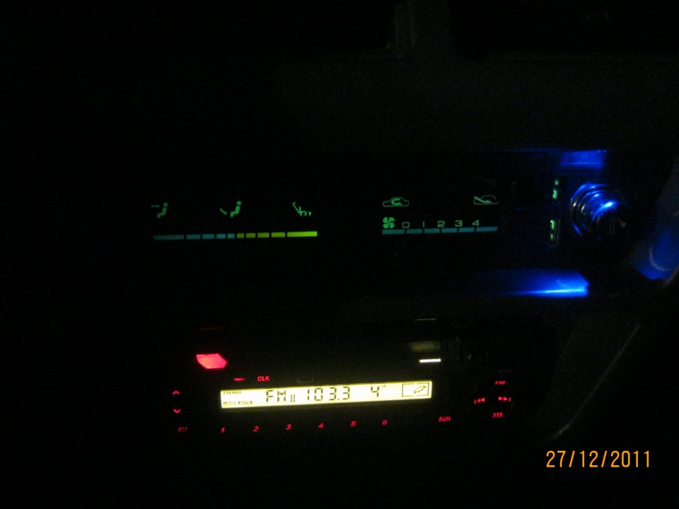 USB зарядка — Nissan Micra (K10), 1 л, 1988 года | аксессуары | DRIVE2