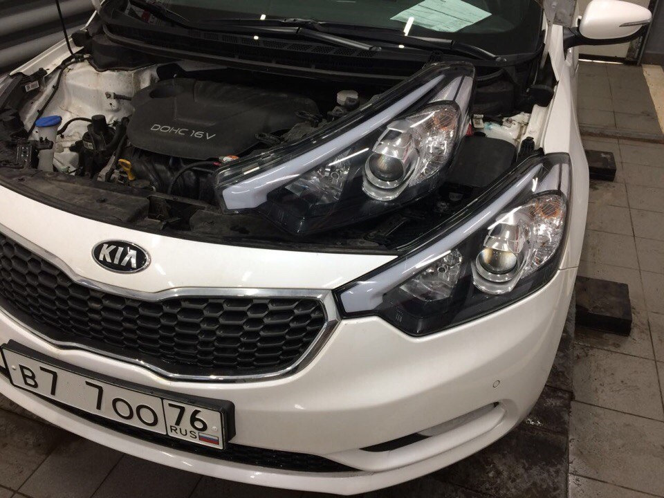 Замена фары по гарантии — KIA Cerato (3G), 1,6 л, 2017 года | кузовной ...