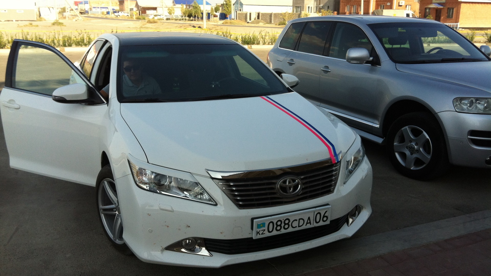 Камри с черной крышей фото Toyota Camry (XV50) 2.5 бензиновый 2013 на DRIVE2