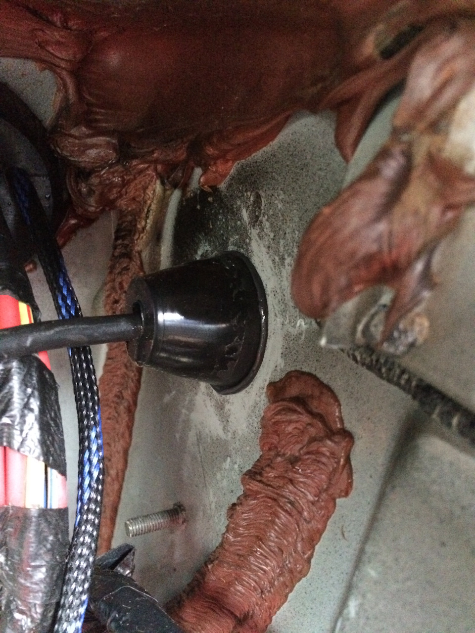 и поставил на герметик — Jeep Grand Cherokee (ZJ)