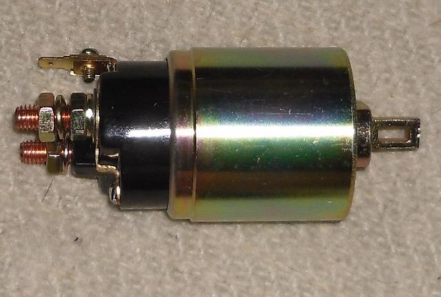 Втягивающее таврия. Втягивающее реле заз шанс. Втягивающее реле заз шанс. Свечи заз шанс 1. Втягивающее реле сенс 1.