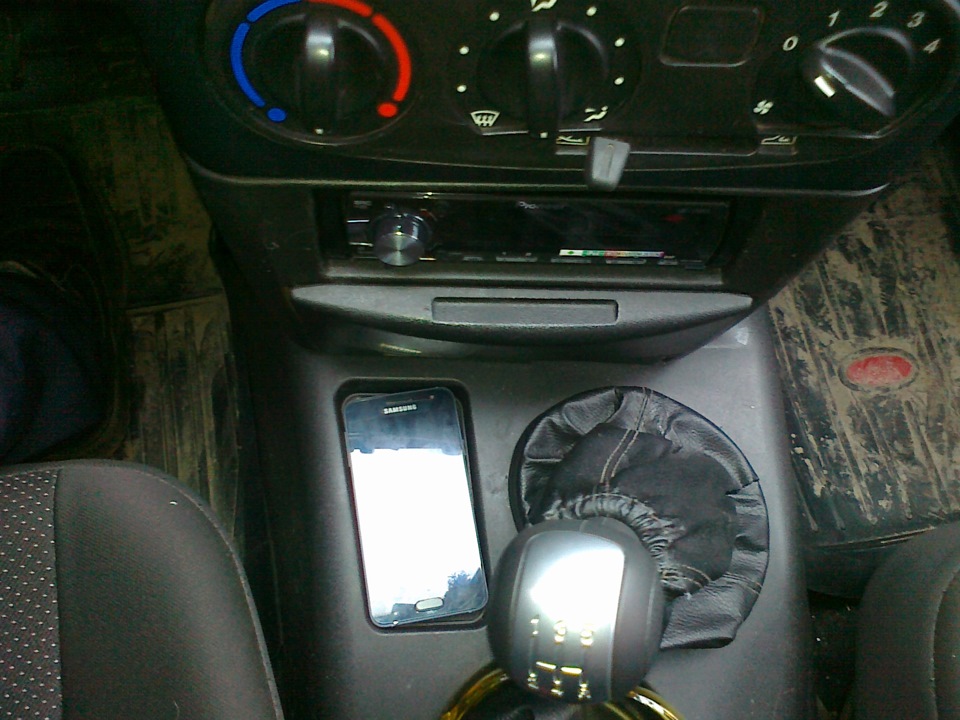 Смартфон для Нивы — Chevrolet Niva (1G), 1,7 л, 2008 года | аксессуары ...
