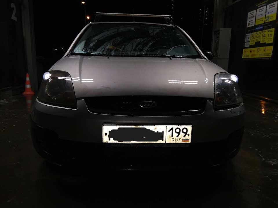 Замена воздушного фильтра + LED в габариты — Ford Fiesta (Mk V), 1,3 л ...