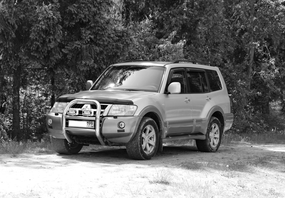 Mitsubishi pajero 3 дизель. Паджеро 3 дизель 3.2. Mitsubishi Pajero 7 местный 2006. Паджеро серого цвета. Mitsubishi Pajero Приднестровье.